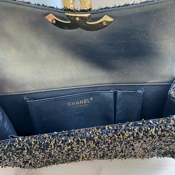 Chanel limited edition Egyptian collection clutch - Picture 5 of 5